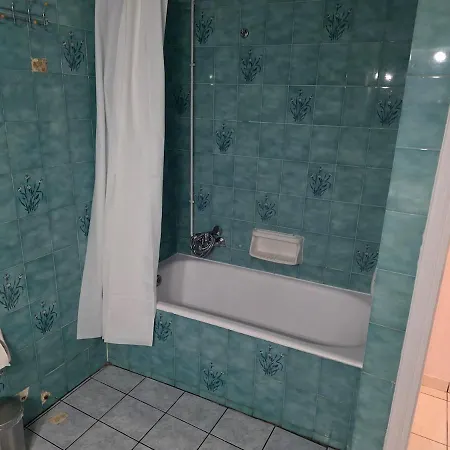 アパート Chic & Stylish Retreat パトラ