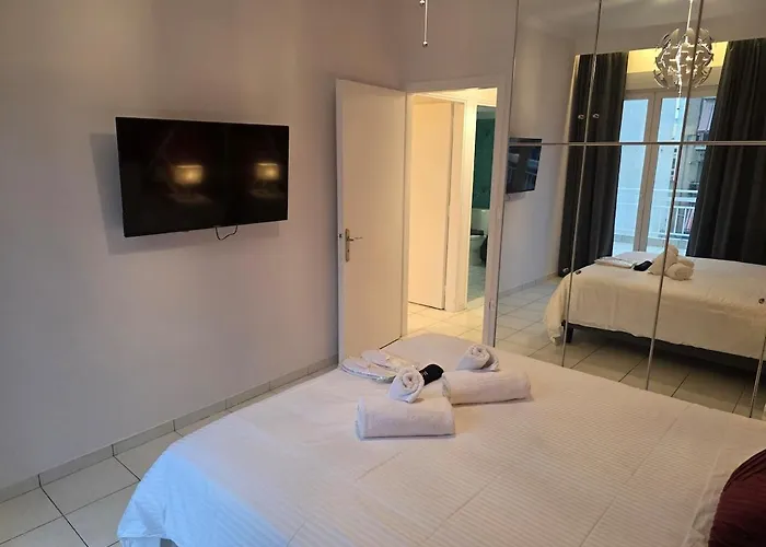 Chic & Stylish Retreat Διαμέρισμα *