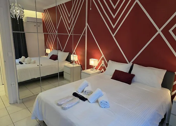 Chic & Stylish Retreat Διαμέρισμα *
